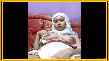Abis Ngaji Lanjut Colmek Karena Suami Dinas Malam poster
