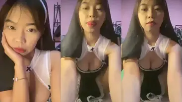 Dokumentasi Elva Cosplay Cantik Bersantai Kasur poster