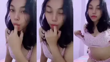 Dokumentasi Laras Bali Cantik Live Kasur poster