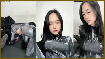 Miss Zhmellyn Cindo Colmek Cosplay Venomgirl poster